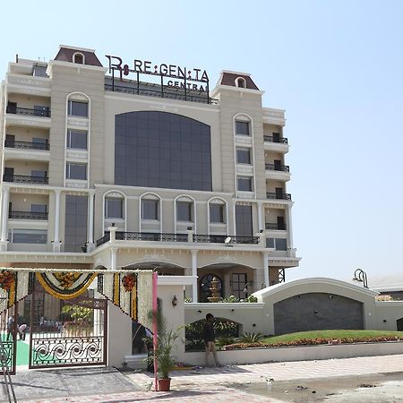 Regenta Central Индаур Экстерьер фото