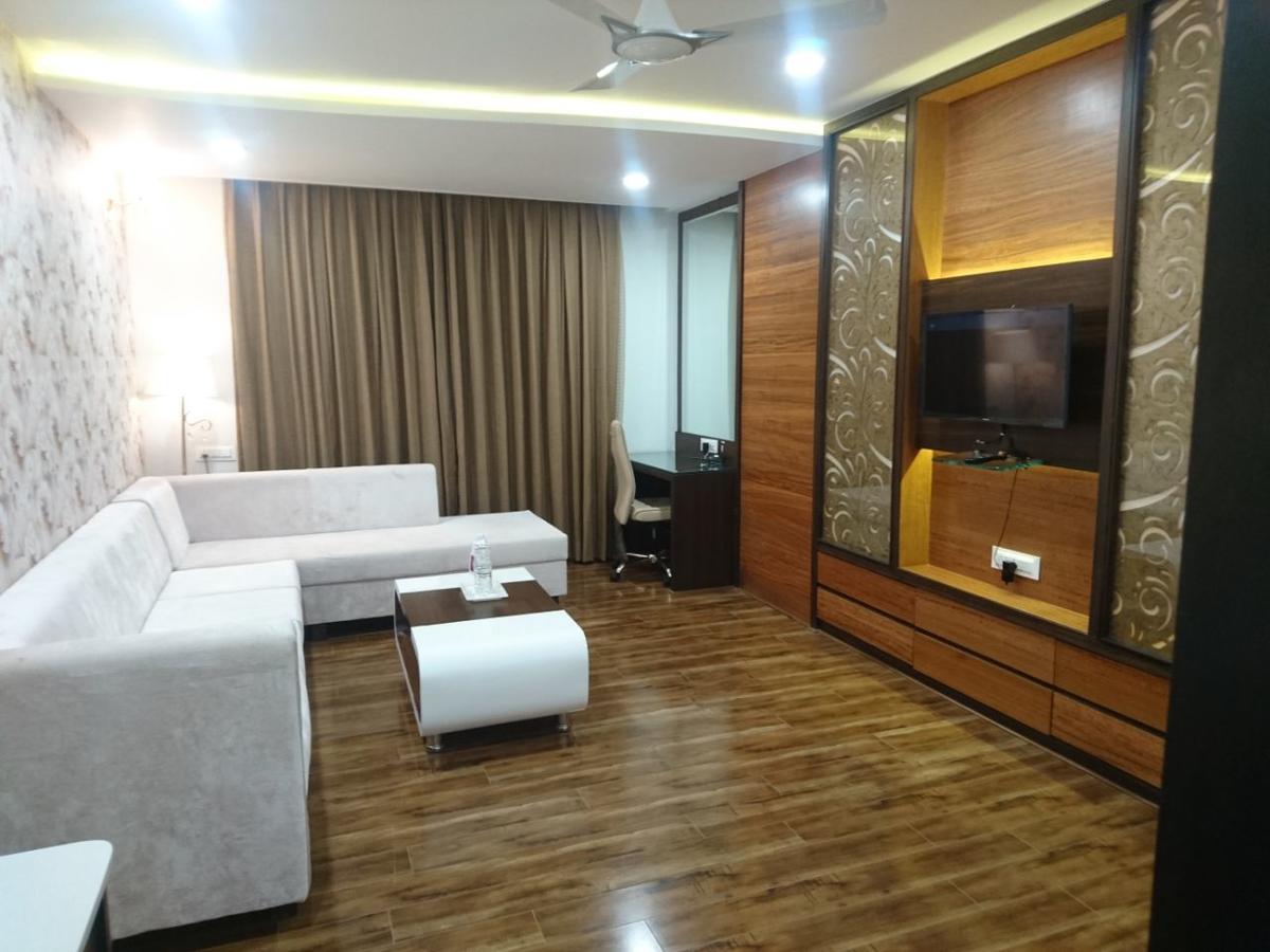 Regenta Central Индаур Экстерьер фото