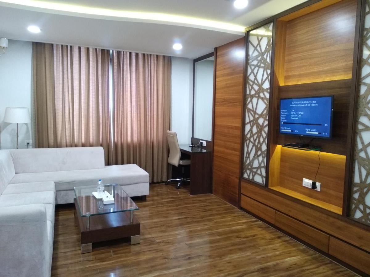 Regenta Central Индаур Экстерьер фото